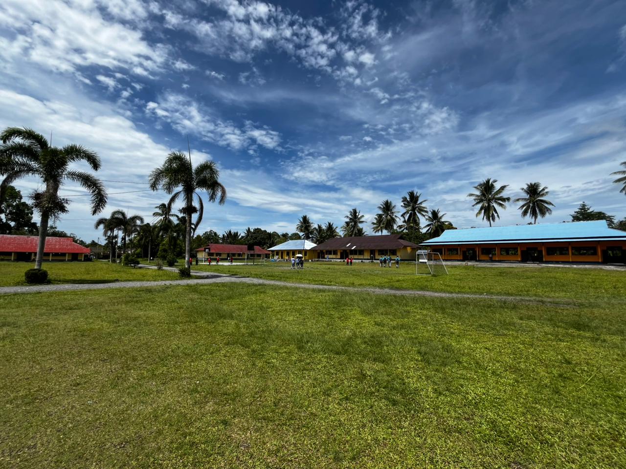 Gedung SMAN 17 Maluku Tengah, by cia Teurupun